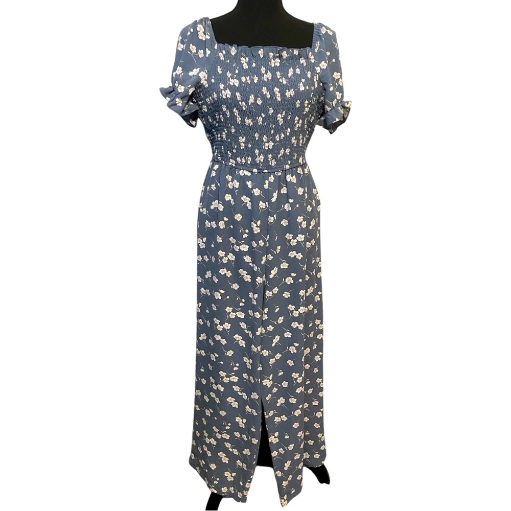 Super cute floral jumper / romper. Size XL